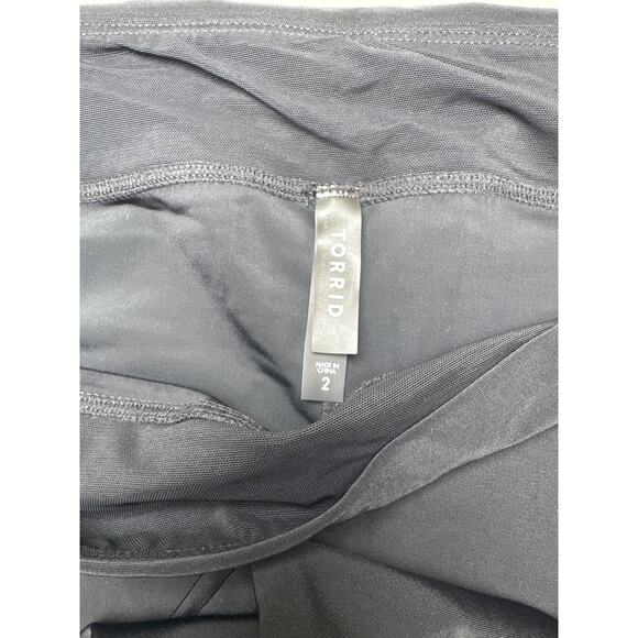 Torrid Active Cropped Swim Leggings NWT - Picture 4 of 7